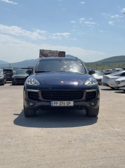 
										2016 Porsche Cayenne, S E-Hybrid full									