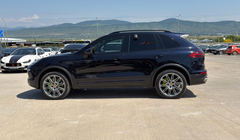 
								2016 Porsche Cayenne, S E-Hybrid full									