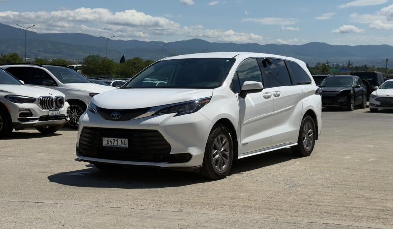 
								2021 Toyota Sienna, LE full									