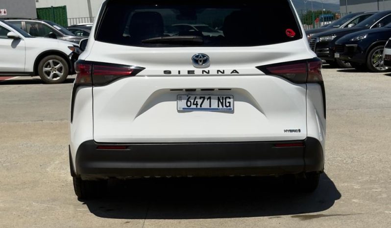 
								2021 Toyota Sienna, LE full									