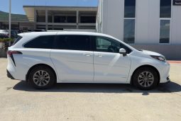 
										2021 Toyota Sienna, LE full									