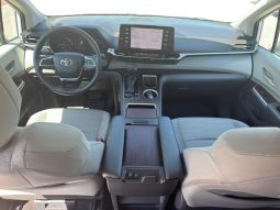 
										2021 Toyota Sienna, LE full									