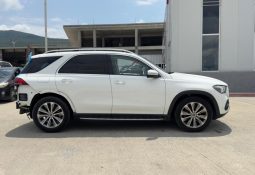 
										Mercedes-Benz GLE-Class full									