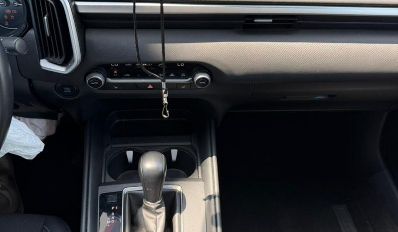 
								Mazda CX-50 full									