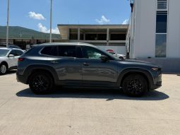 
										Mazda CX-50 full									