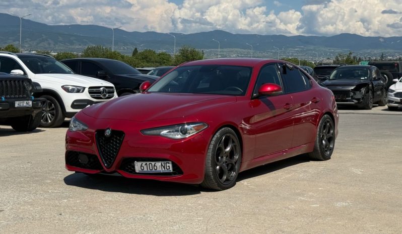 
								2017 Alfa Romeo Giulia, TI full									