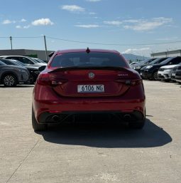 
										2017 Alfa Romeo Giulia, TI full									