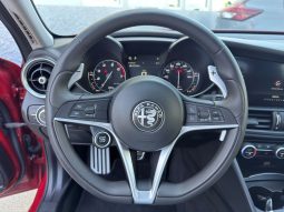 
										2017 Alfa Romeo Giulia, TI full									