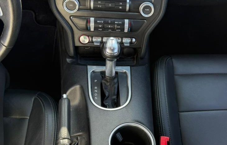 
								2020 Ford Mustang full									