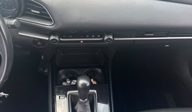 
								Mazda CX-30 full									