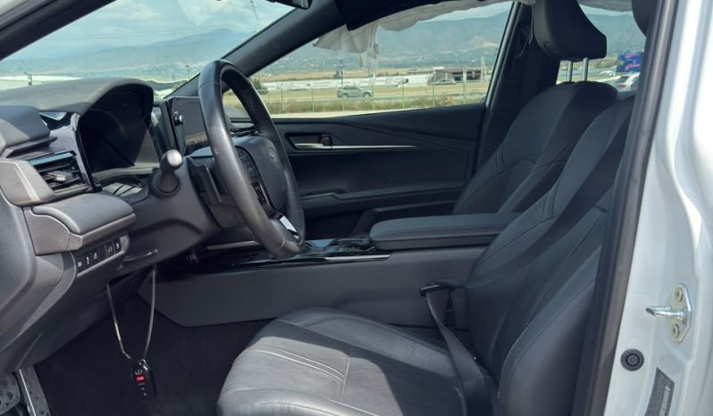 
								2025 Toyota Camry, Xse full									
