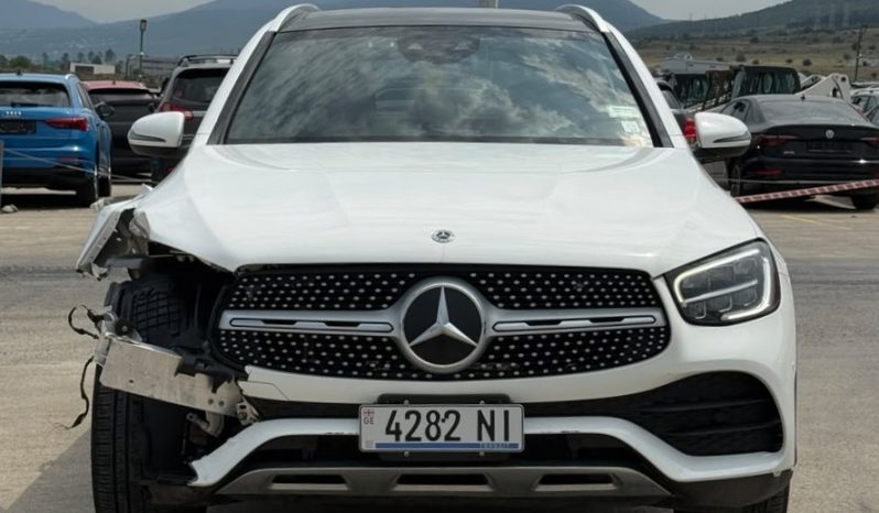 
								Mercedes-Benz GLC 300 full									