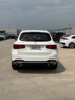 
										Mercedes-Benz GLC 300 full									