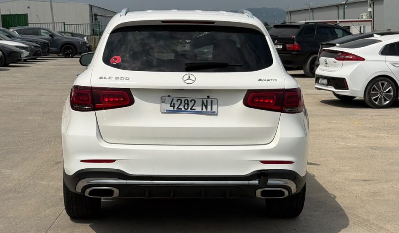 
								Mercedes-Benz GLC 300 full									
