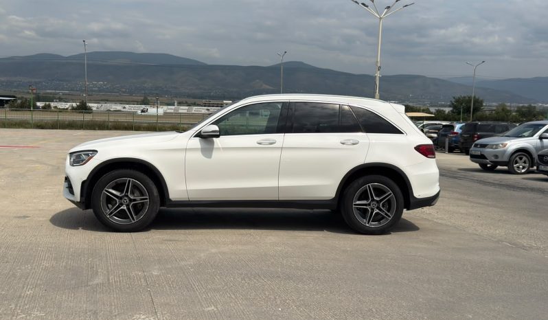 
								Mercedes-Benz GLC 300 full									