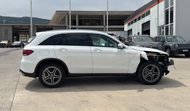 
								Mercedes-Benz GLC 300 full									