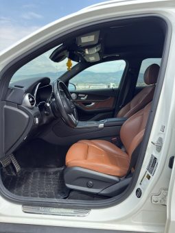 
										Mercedes-Benz GLC 300 full									