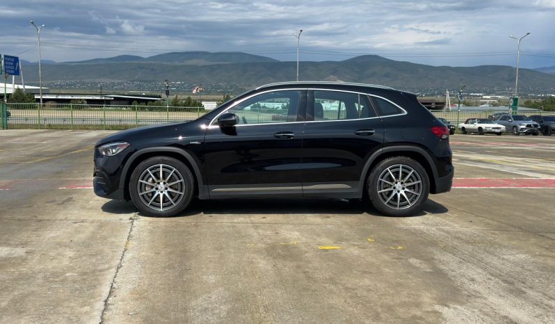 
								Mercedes-Benz GLA-Class full									