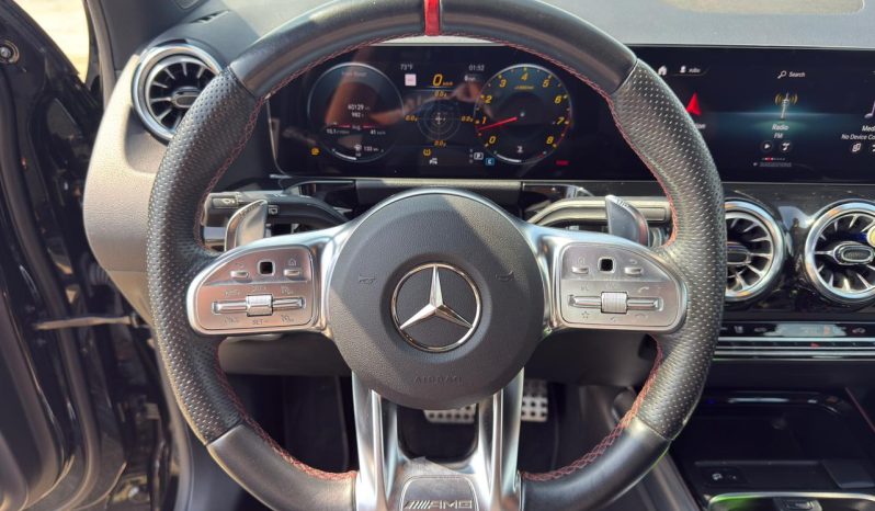 
								Mercedes-Benz GLA-Class full									