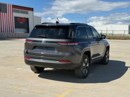 
										Jeep Grand Cherokee 4xe full									
