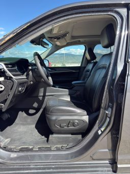 
										Jeep Grand Cherokee 4xe full									
