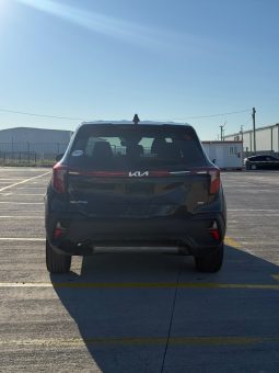 
										Kia Seltos full									