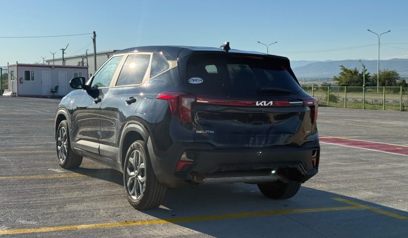 
								Kia Seltos full									