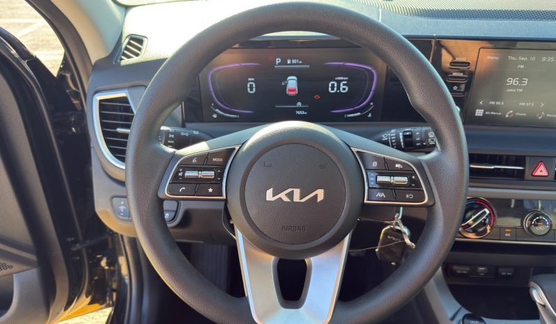 
								Kia Seltos full									