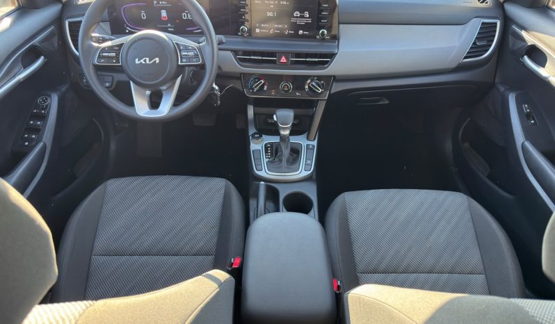 
								Kia Seltos full									
