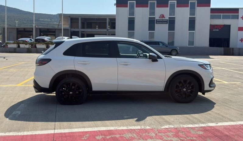 
								Honda HR-V full									