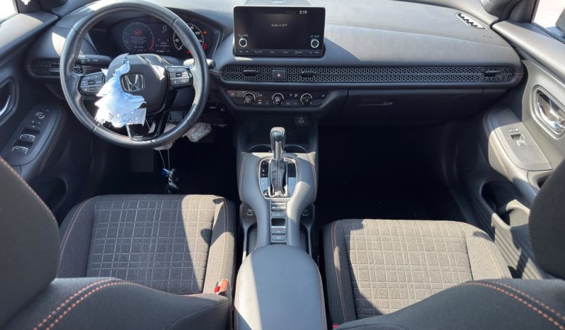 
								Honda HR-V full									