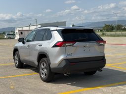 
										Toyota RAV4 full									