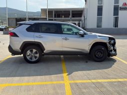 
										Toyota RAV4 full									