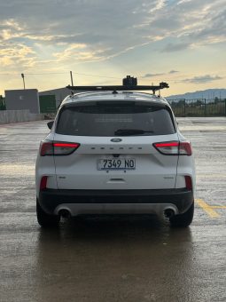 
										Ford Escape full									