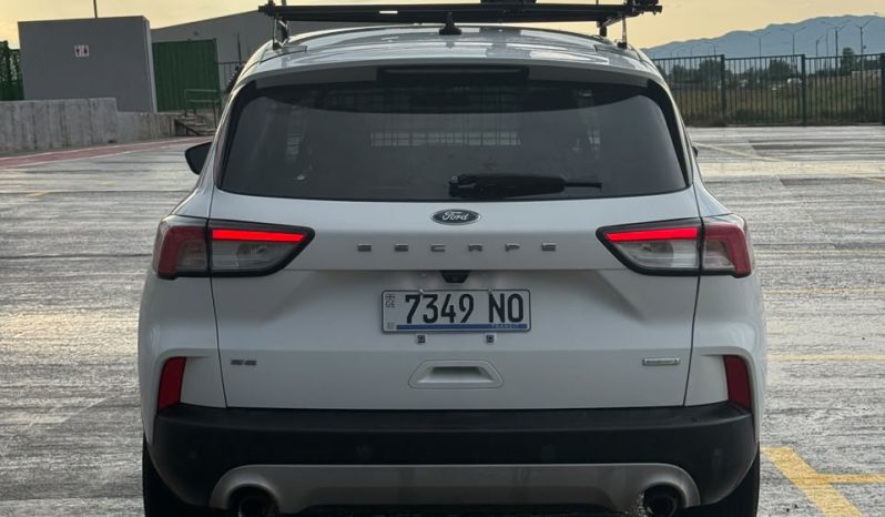 
								Ford Escape full									