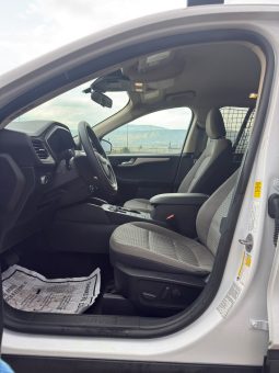 
										Ford Escape full									