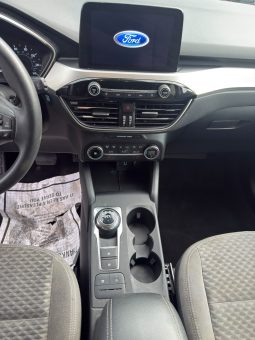 
										Ford Escape full									