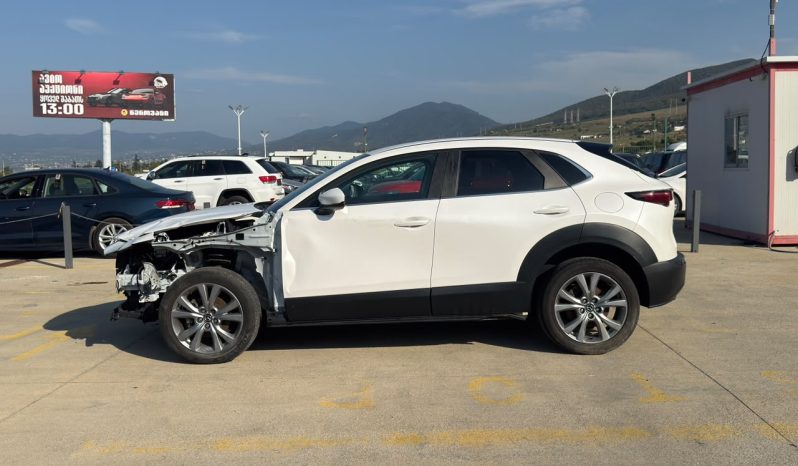 
								Mazda CX-30 full									