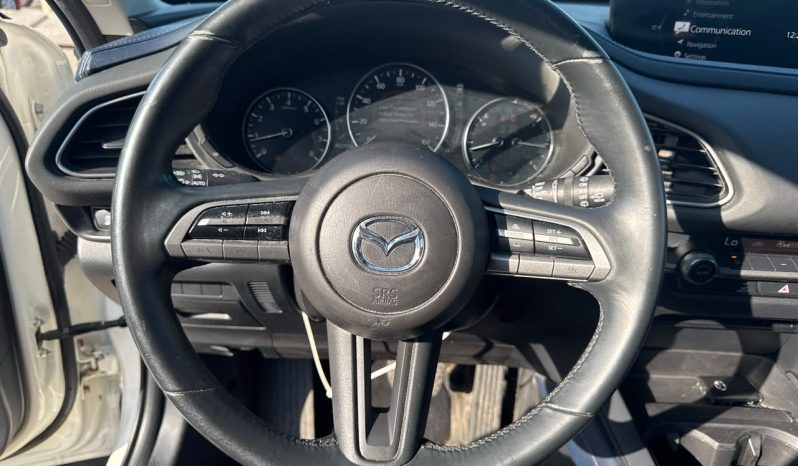 
								Mazda CX-30 full									