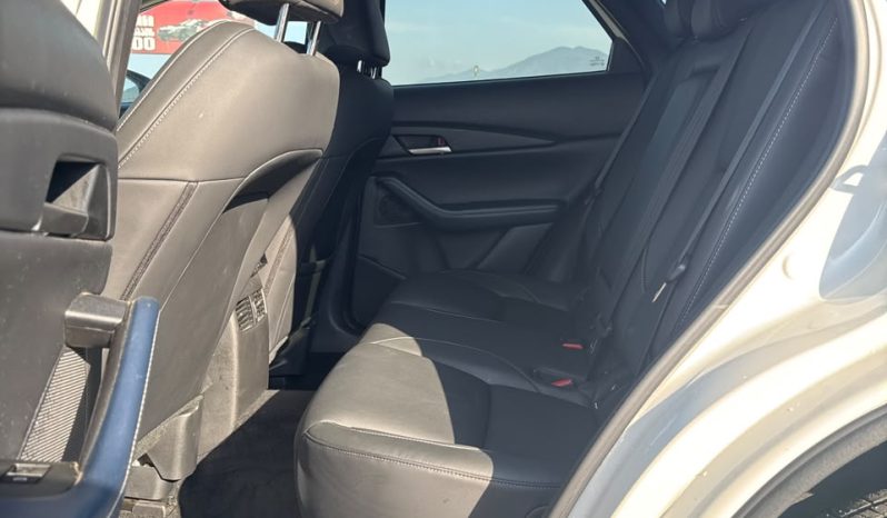 
								Mazda CX-30 full									