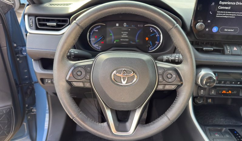 
								Toyota RAV4 full									