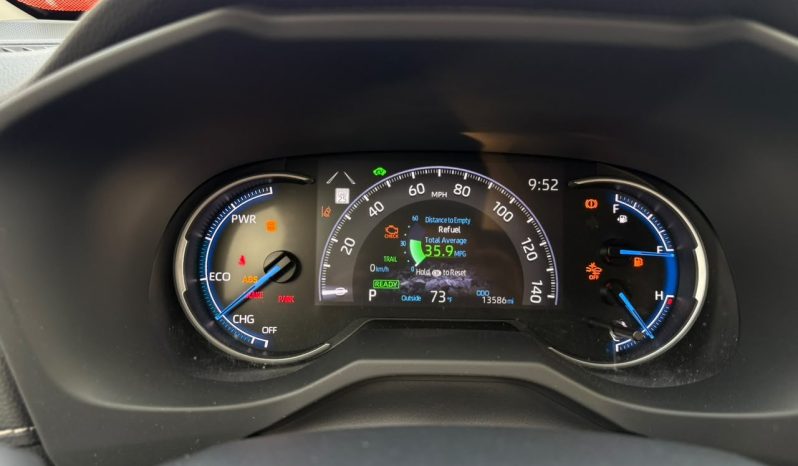 
								Toyota RAV4 full									