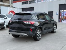 
										Ford Escape full									
