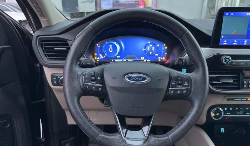 
								Ford Escape full									