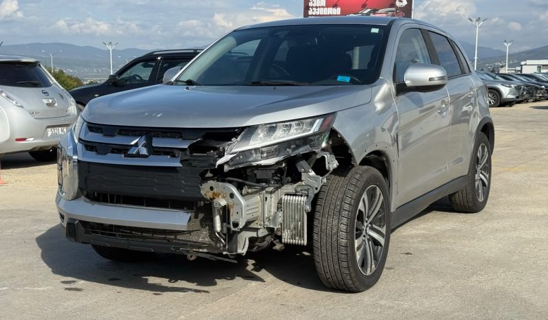 
								Mitsubishi Outlander Sport full									