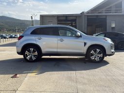 
										Mitsubishi Outlander Sport full									