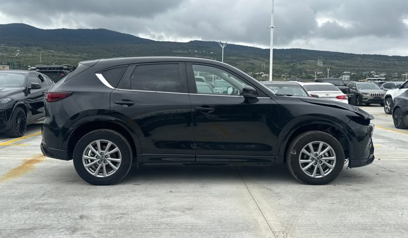 
								Mazda CX-5 full									