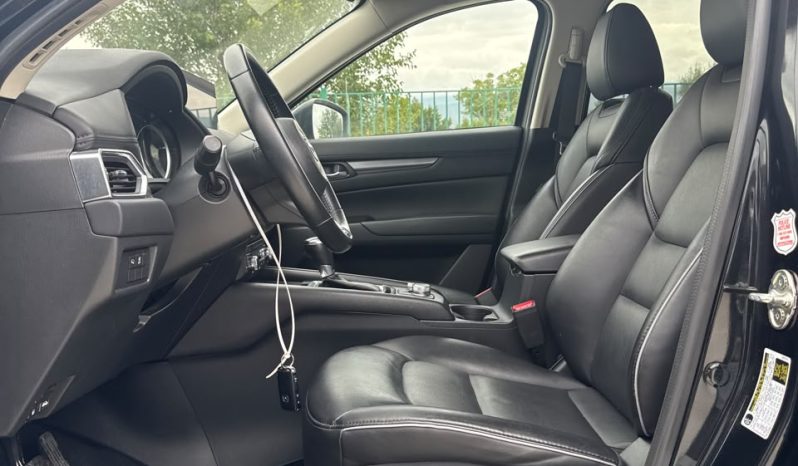 
								Mazda CX-5 full									