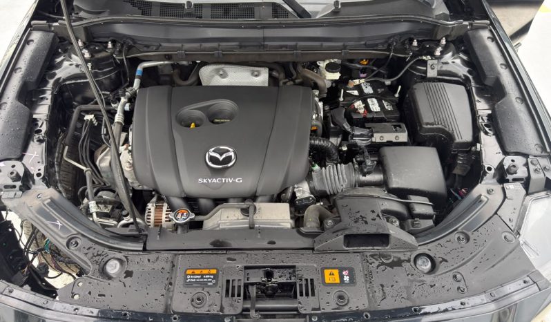
								Mazda CX-5 full									