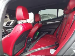 
										Alfa Romeo Stelvio full									